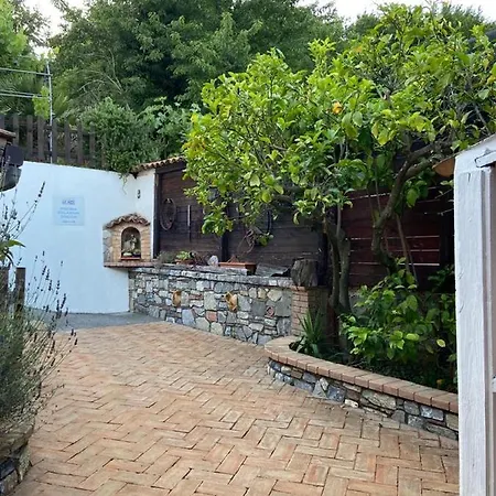Bed & Breakfast Inlao The Papasidero